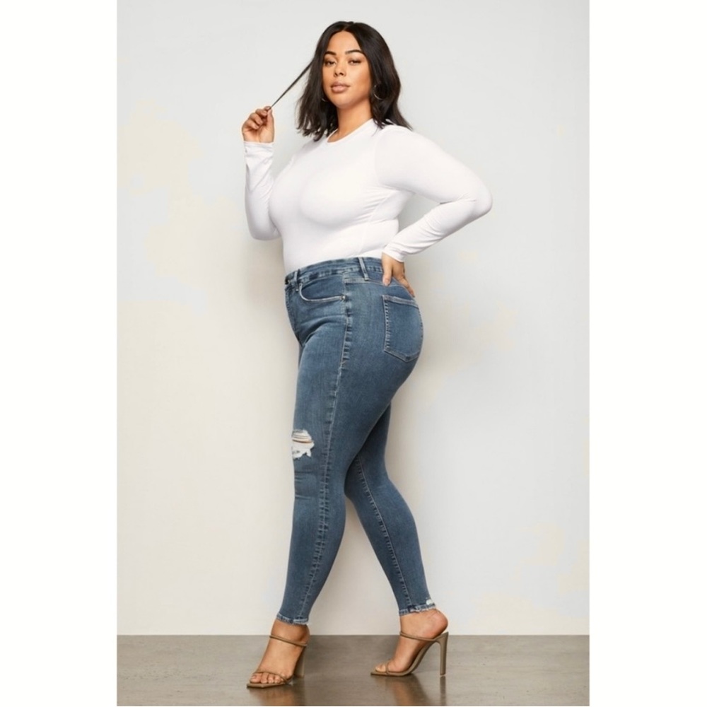 Good American Good Legs Jeans - Picture 2 of 8